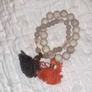 Lot of 2 beaded bracelets